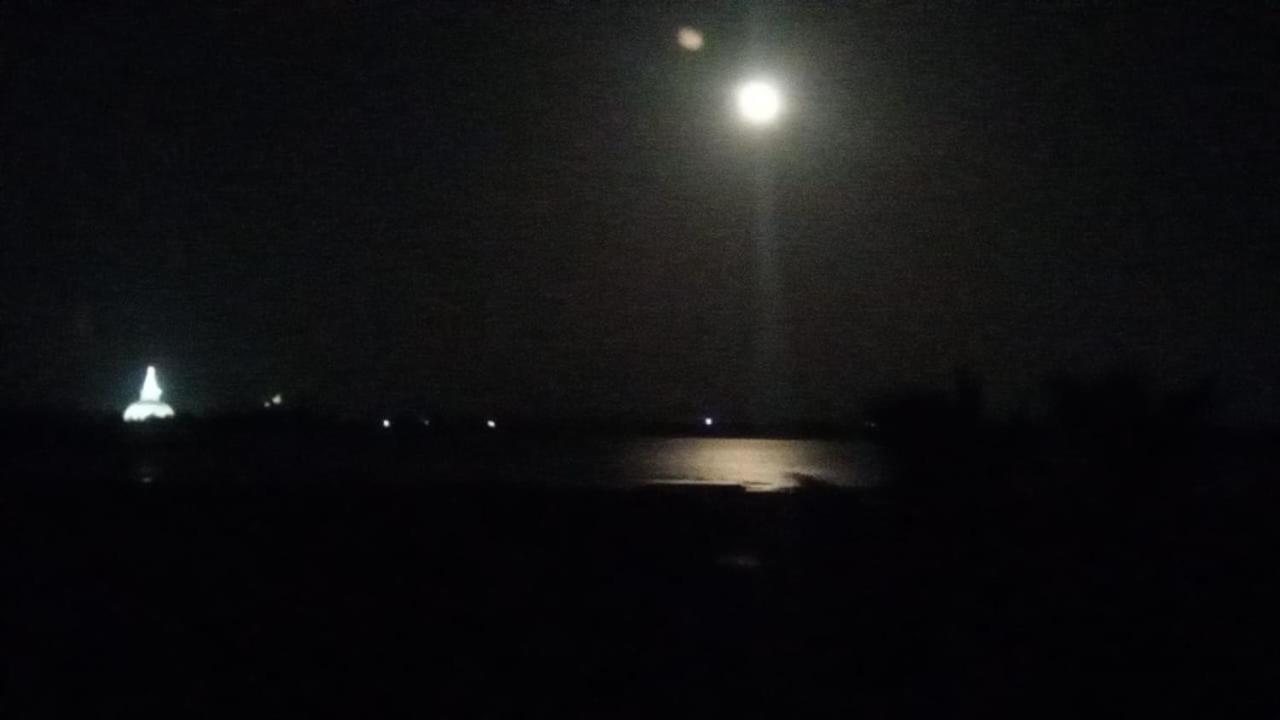 Lake Edge Resort Anuradhapura Buitenkant foto