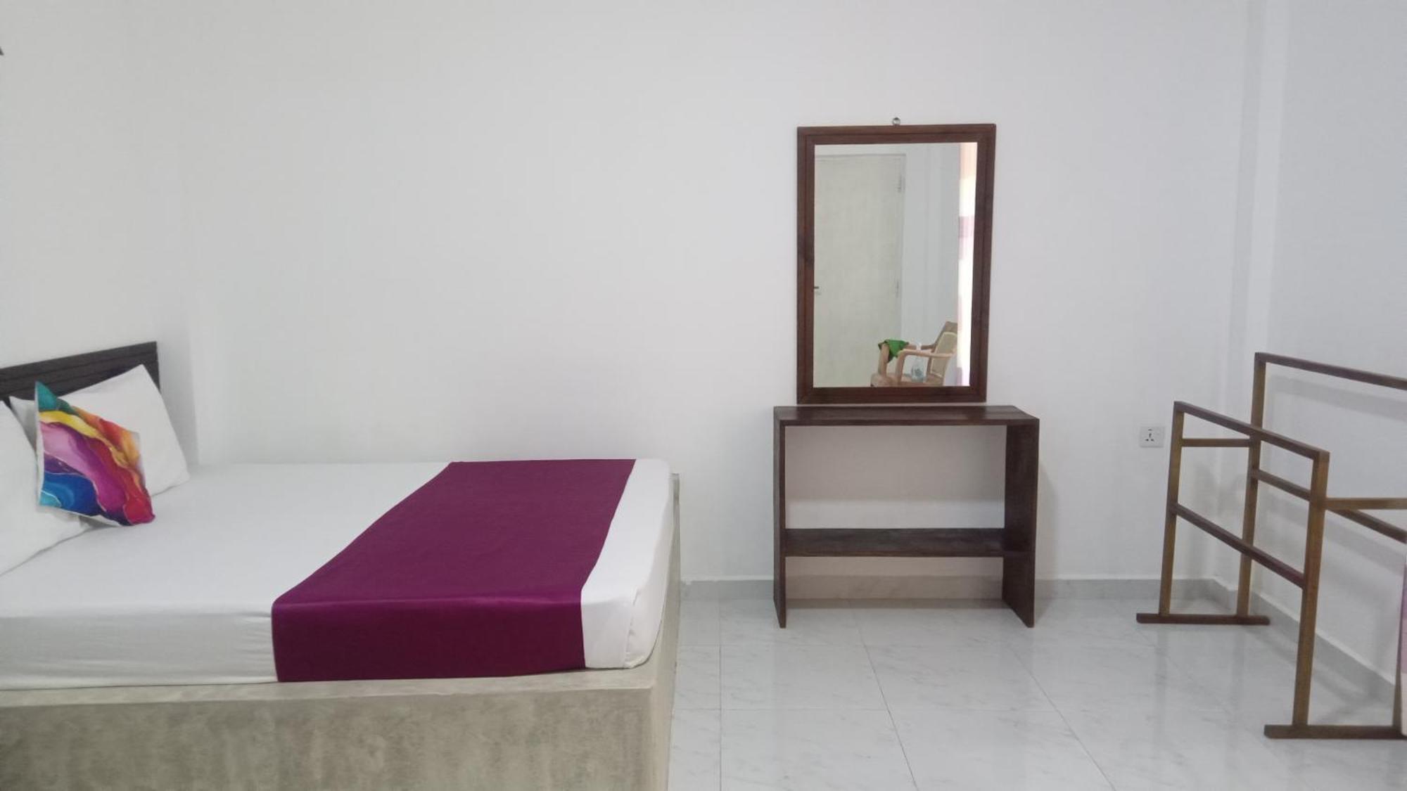 Lake Edge Resort Anuradhapura Kamer foto