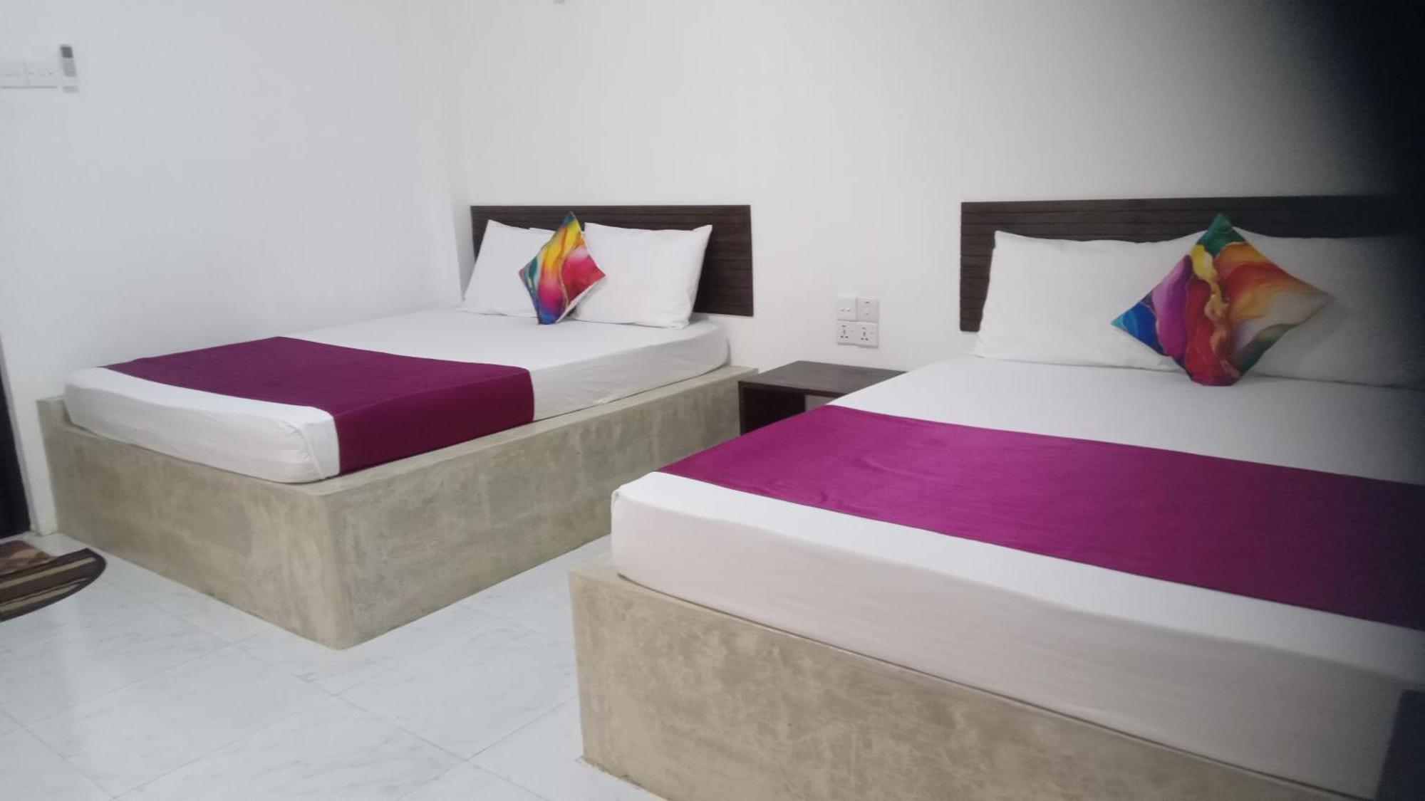 Lake Edge Resort Anuradhapura Kamer foto